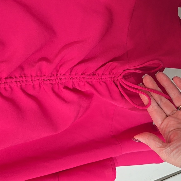 LANE BRYANT PLUS SIZE 28 BERRY PINK RUFFLE SLEEVE AND HEM BLOUSE 😍 - Picture 6 of 7